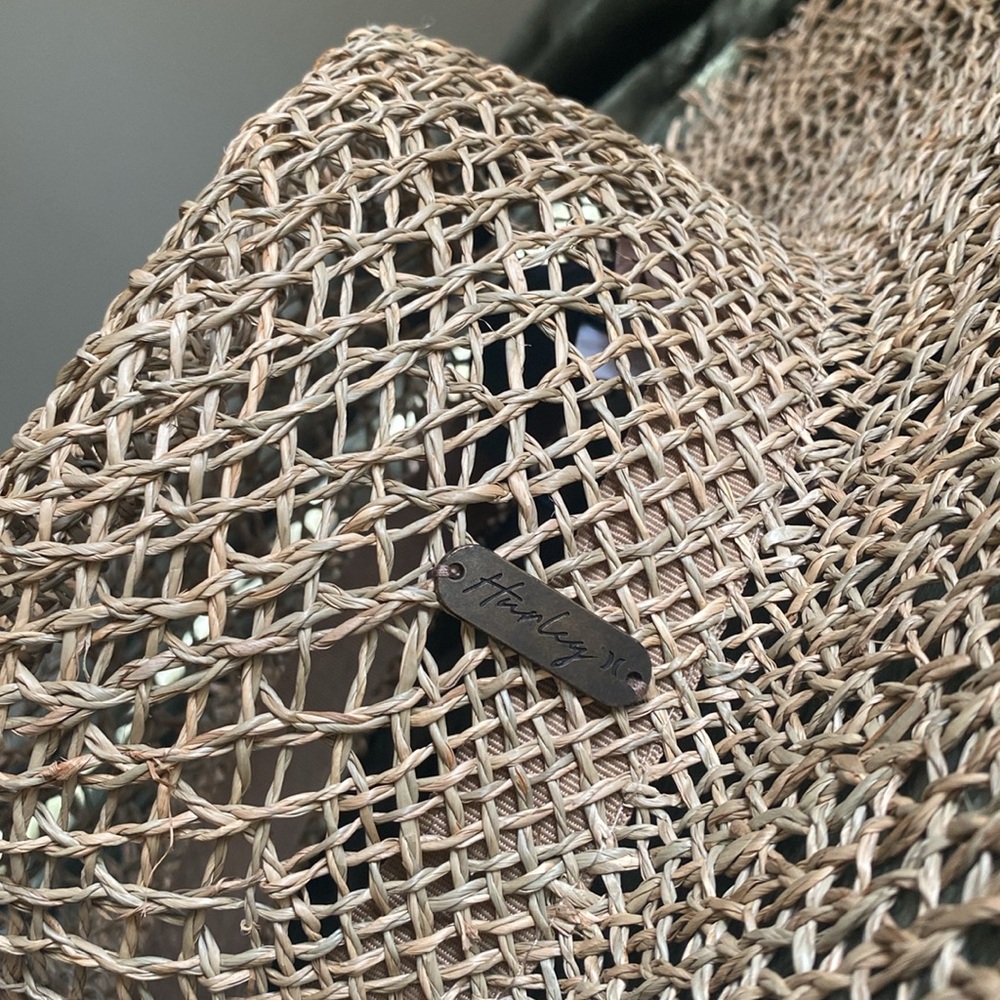 HURLEY Tan Wide-Brimmed Sun Lisbon Straw Hat with Natural Weave NWT - Picture 12 of 16